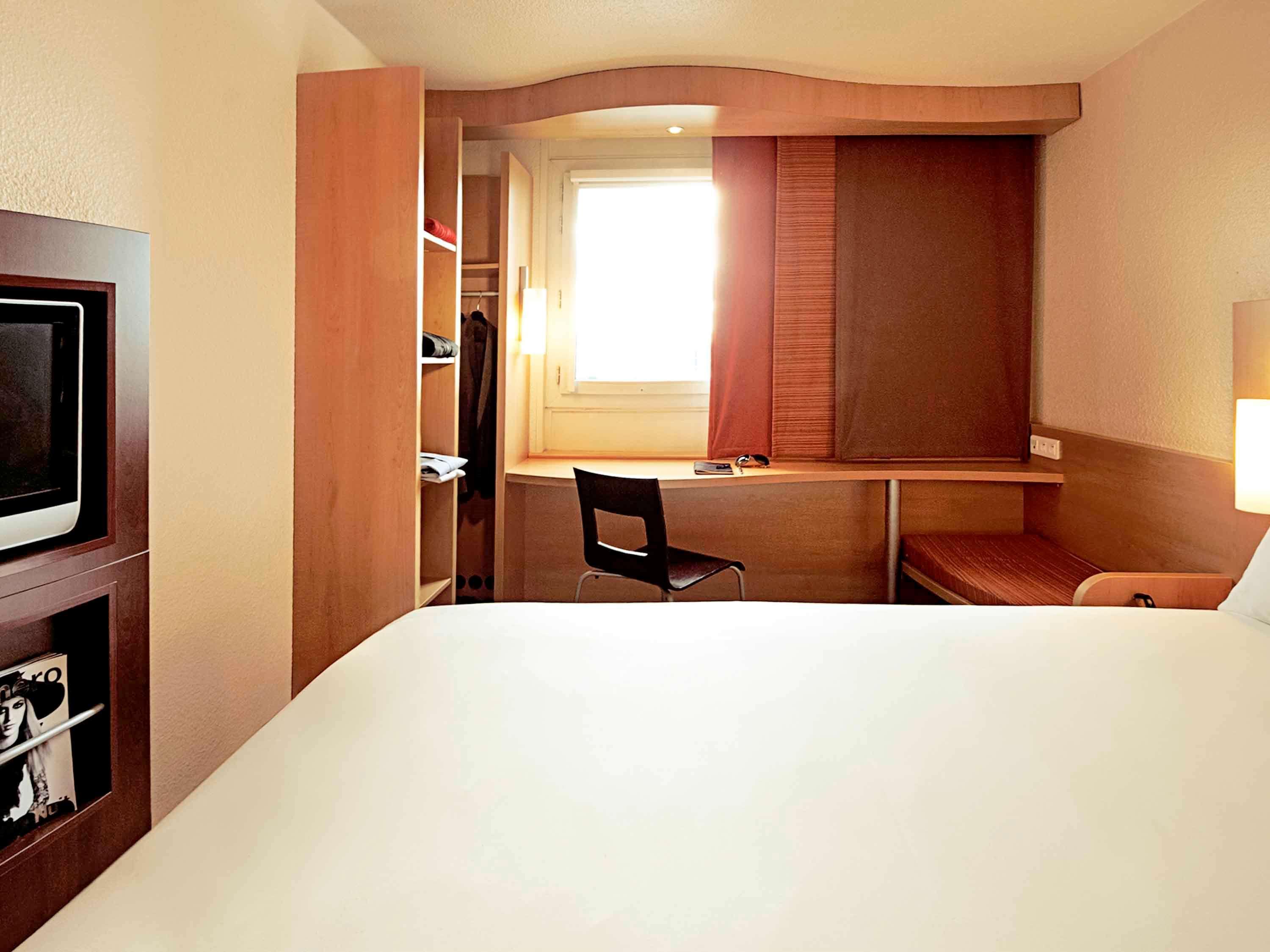 ไอบิส แซ็งต์ Hotel ภายนอก รูปภาพ